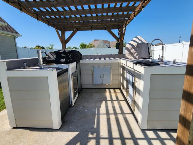 301 Oconee Dr, Midland City, AL 36350