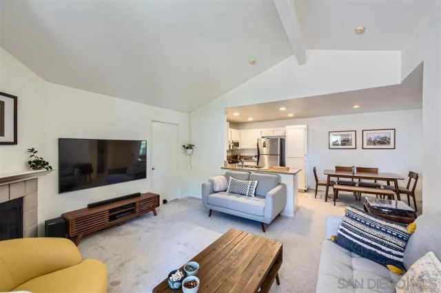 17161 Alva Rd 221, San Diego, CA 92127