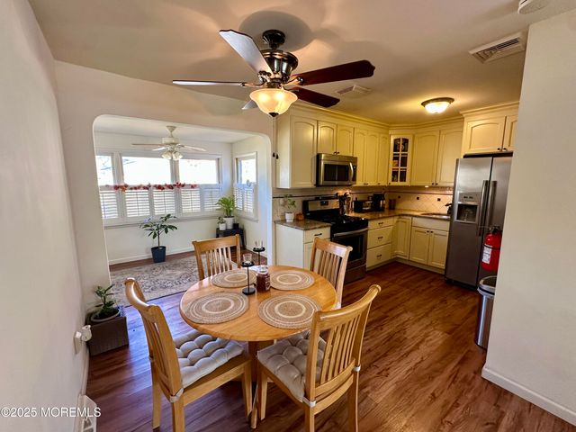 9 Nebraska Drive, Matawan, NJ 07747