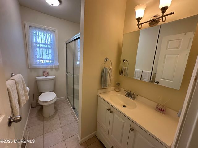 9 Nebraska Drive, Matawan, NJ 07747