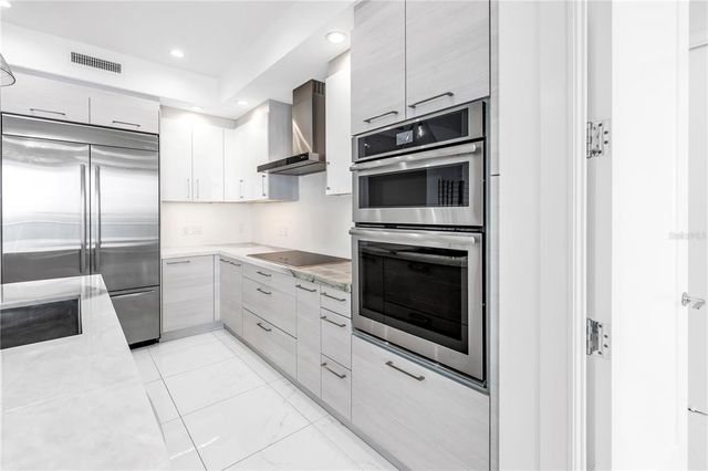 100 1ST AVENUE N 3104, St Petersburg, FL 33701