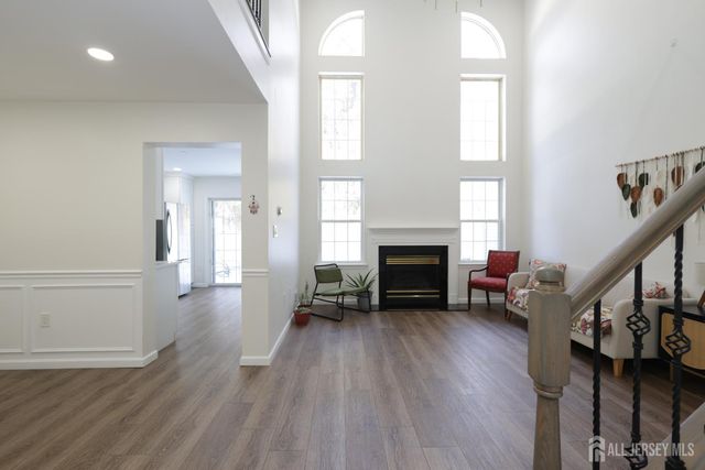 42 Pennsbury Way, East Brunswick, NJ 08816