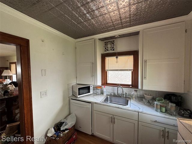 701 Saint Clair Avenue, Flint, MI 48504