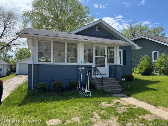 701 Saint Clair Avenue, Flint, MI 48504