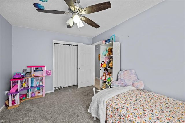 549 Prince Of Wales DR, Virginia Beach, VA 23452