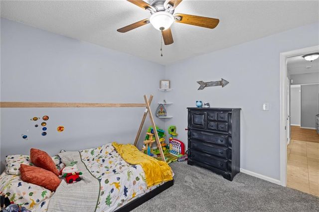 549 Prince Of Wales DR, Virginia Beach, VA 23452