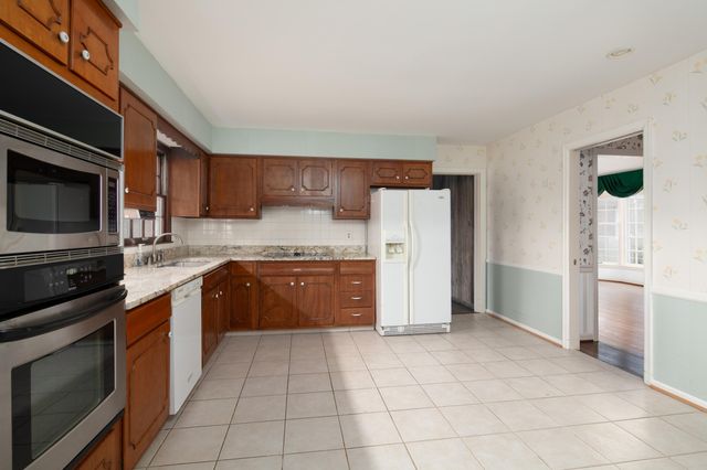 1112 The Lane, Lexington, KY 40504