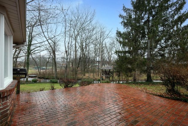 1112 The Lane, Lexington, KY 40504