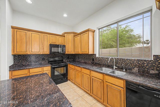 6202 E MCKELLIPS Road 19, Mesa, AZ 85215