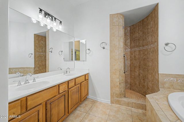 6202 E MCKELLIPS Road 19, Mesa, AZ 85215