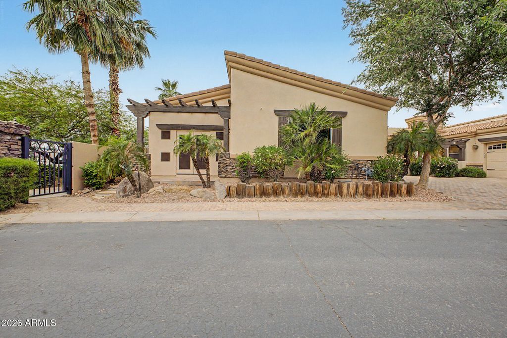 6202 E MCKELLIPS Road 19, Mesa, AZ 85215