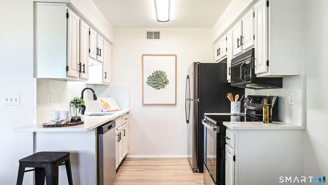 21 Prospect Avenue B103, Norwalk, CT 06850