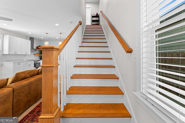 711 E 32nd Street, Savannah, GA 31401