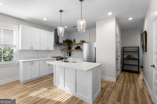 711 E 32nd Street, Savannah, GA 31401