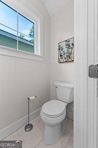 711 E 32nd Street, Savannah, GA 31401