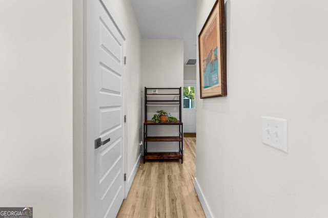 711 E 32nd Street, Savannah, GA 31401