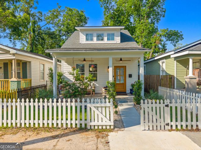 711 E 32nd Street, Savannah, GA 31401