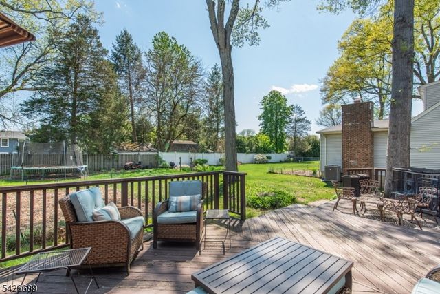 63 Duncan Ave, Pequannock Twp., NJ 07440