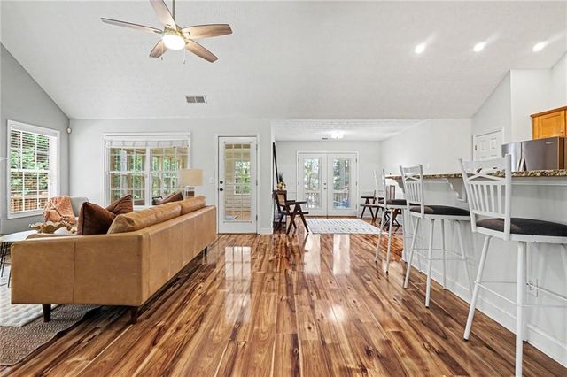 955 Pebble Bend Drive, Grayson, GA 30017