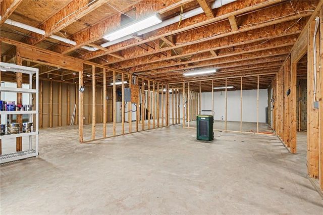 955 Pebble Bend Drive, Grayson, GA 30017