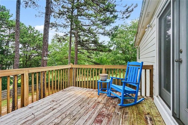955 Pebble Bend Drive, Grayson, GA 30017