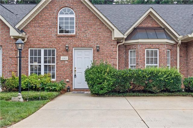 6142 Stadium Ridge Court, Clemmons, NC 27012