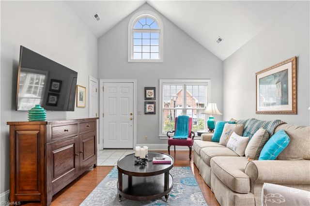 6142 Stadium Ridge Court, Clemmons, NC 27012