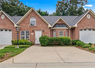 6142 Stadium Ridge Court, Clemmons, NC 27012