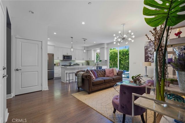 6754 Rhea Court, Reseda, CA 91335