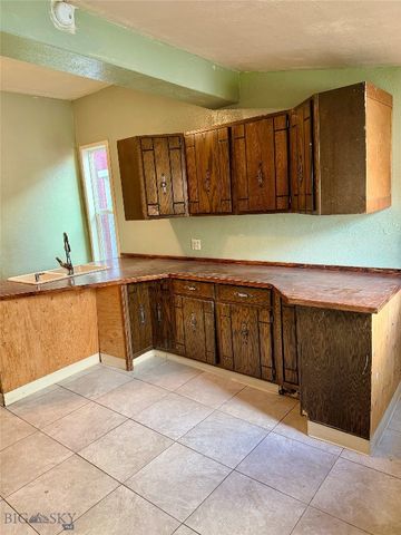 527 W Park Street, Butte, MT 59701