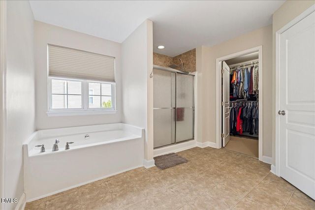 416 Magnolia Meadow Way, Holly Springs, NC 27540