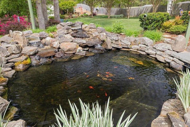 416 Magnolia Meadow Way, Holly Springs, NC 27540