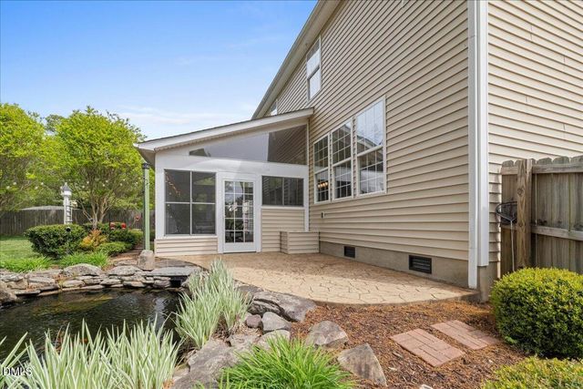 416 Magnolia Meadow Way, Holly Springs, NC 27540