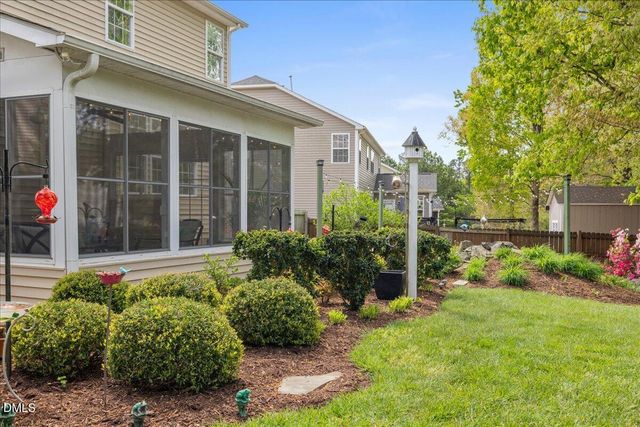 416 Magnolia Meadow Way, Holly Springs, NC 27540