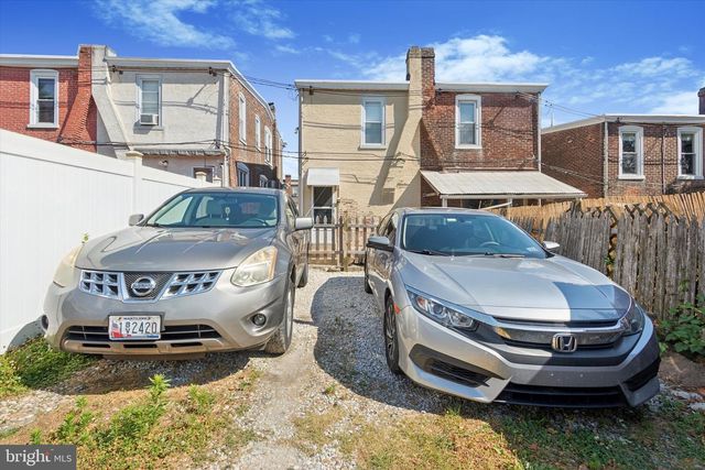 470 SHURS LN, Philadelphia, PA 19128