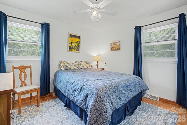 53 Merion Drive, Asheville, NC 28806