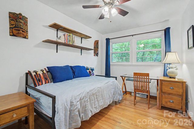 53 Merion Drive, Asheville, NC 28806