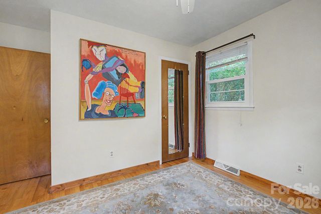 53 Merion Drive, Asheville, NC 28806