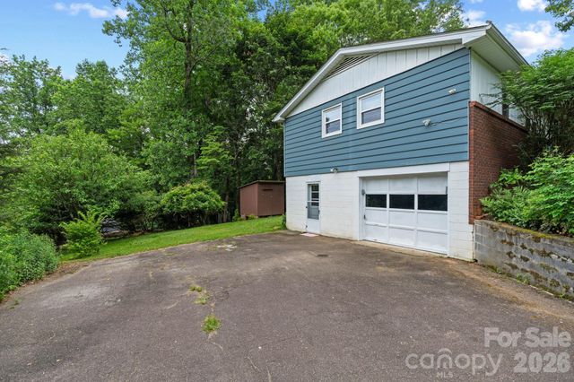 53 Merion Drive, Asheville, NC 28806