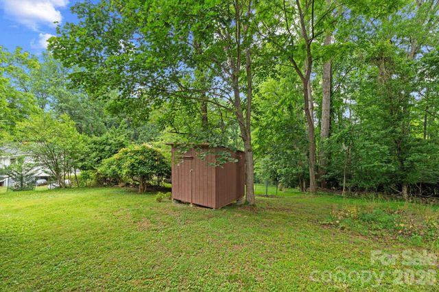 53 Merion Drive, Asheville, NC 28806