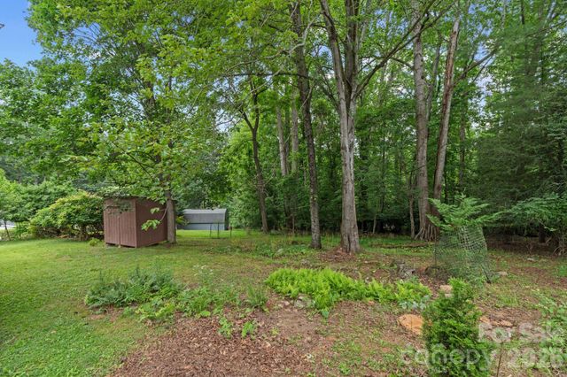 53 Merion Drive, Asheville, NC 28806