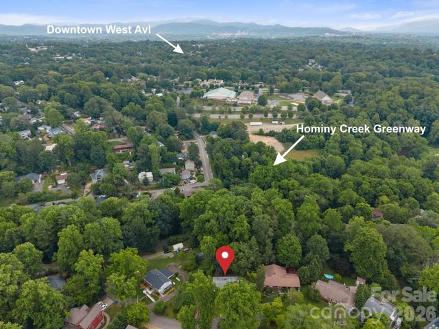 53 Merion Drive, Asheville, NC 28806