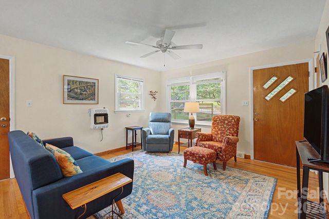 53 Merion Drive, Asheville, NC 28806