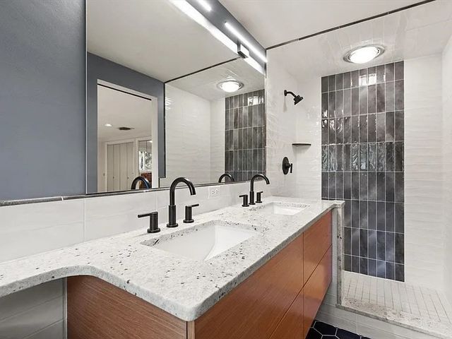 19 Selwyn Rd, Newton, MA 02461