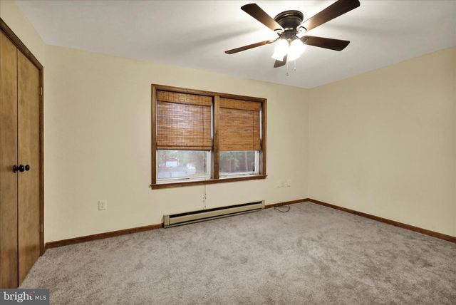 2492 BUFFALO CV, Auburn, PA 17922
