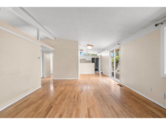 1855 Ne 126TH Pl, Portland, OR 97230