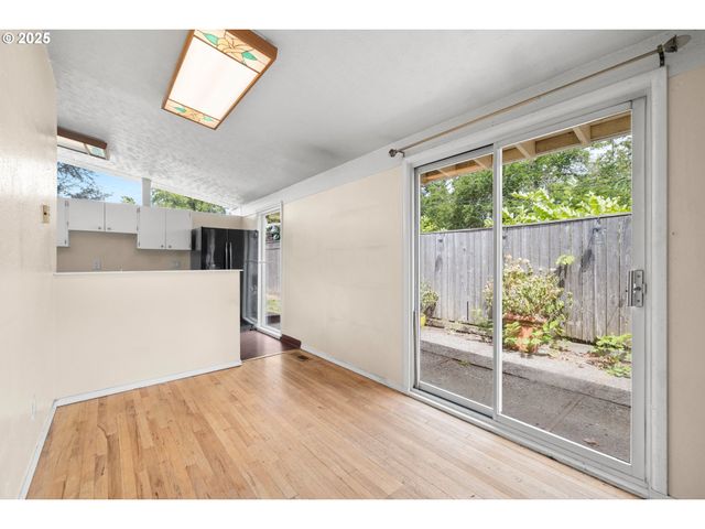 1855 Ne 126TH Pl, Portland, OR 97230