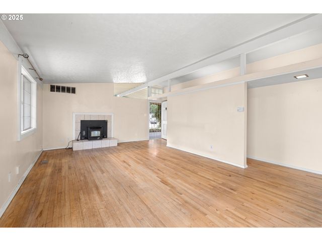 1855 Ne 126TH Pl, Portland, OR 97230