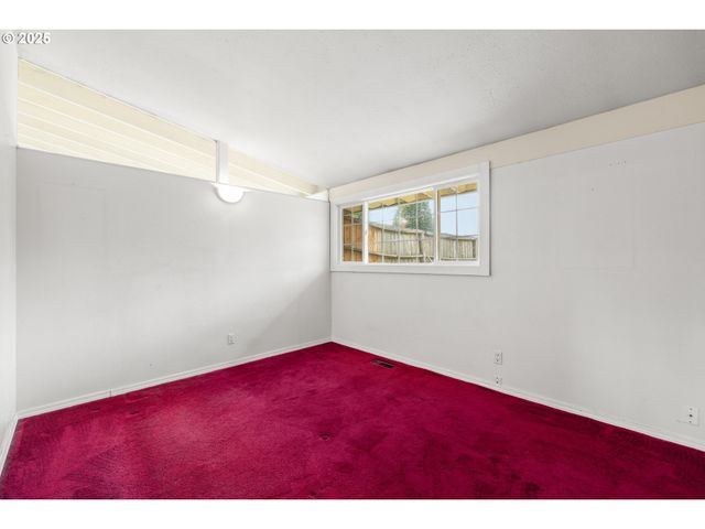 1855 Ne 126TH Pl, Portland, OR 97230