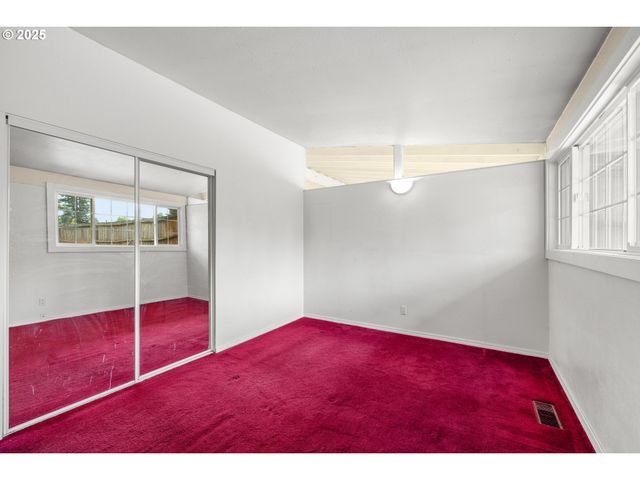 1855 Ne 126TH Pl, Portland, OR 97230